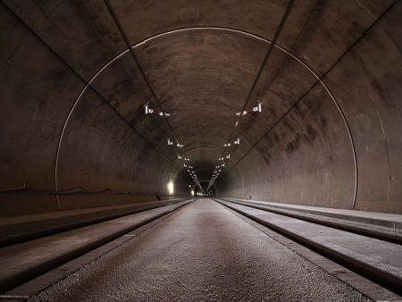 spazi-confinaticosa-sono-in-quali-pericoli-incorriamo-Lineevita