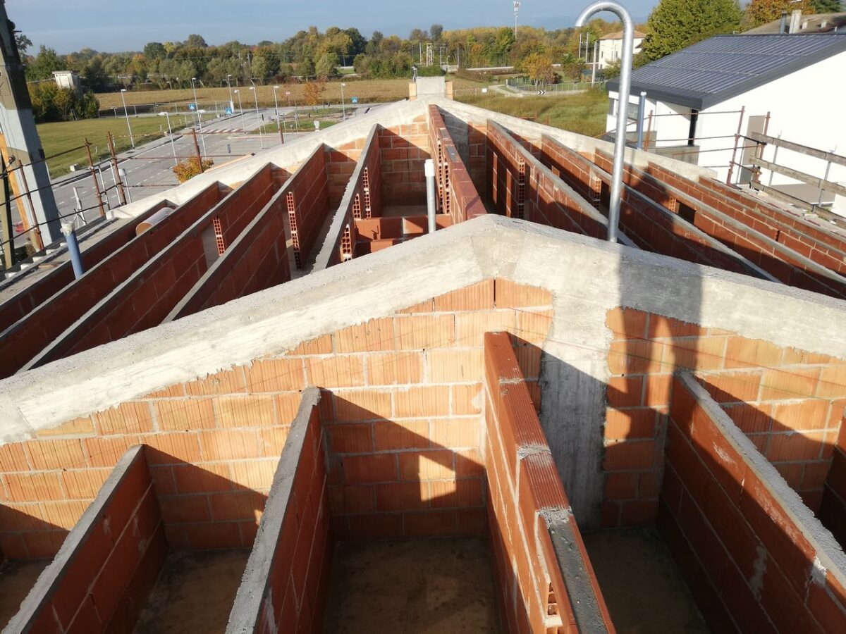 tetto-muricci-e-tavelloni-Lineevita